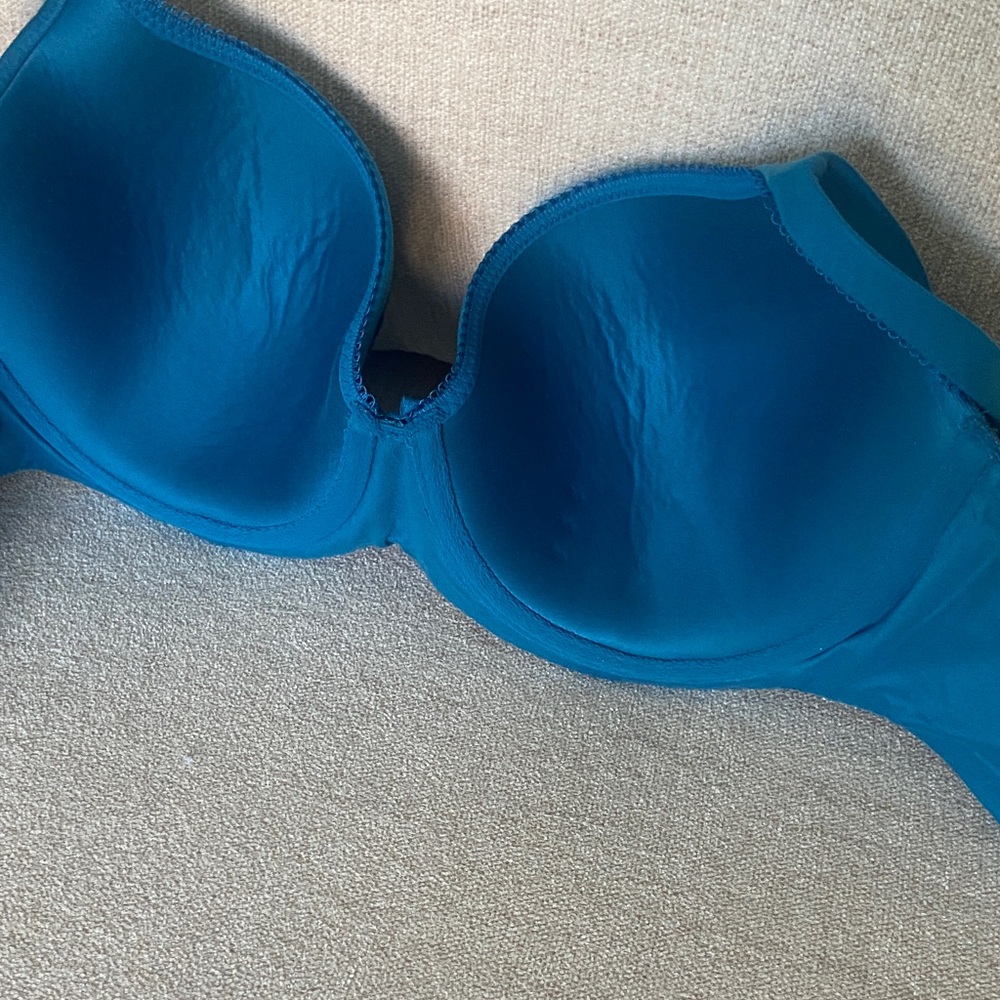 Sale! Victoria's Secret Vibrant Blue Lace Bra, lined Demi underwire 34DDD - Picture 5 of 15